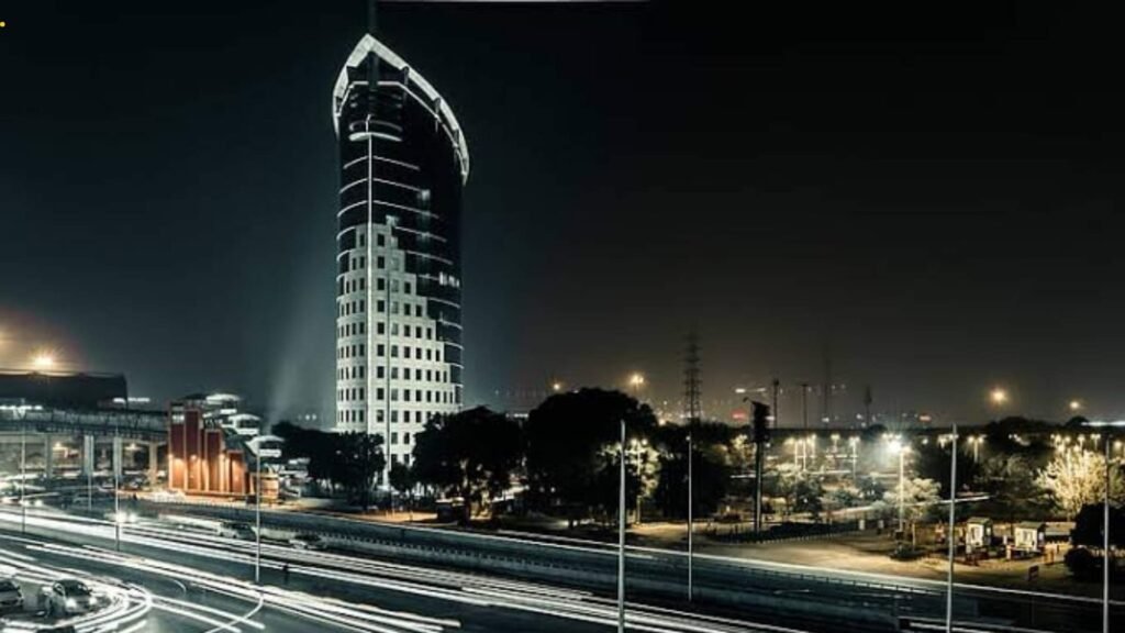 Gurgaon DLF ship building